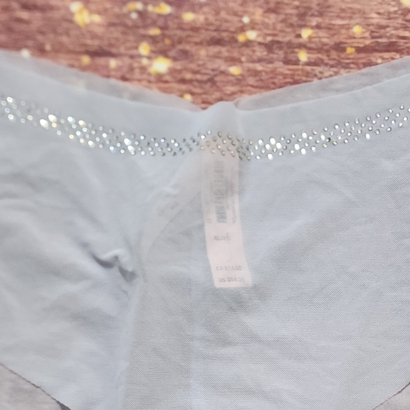 Victoria's Secret 2 panties size XL - Picture 5 of 6